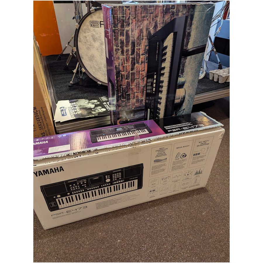 Yamaha PSR-E473 Keyboard