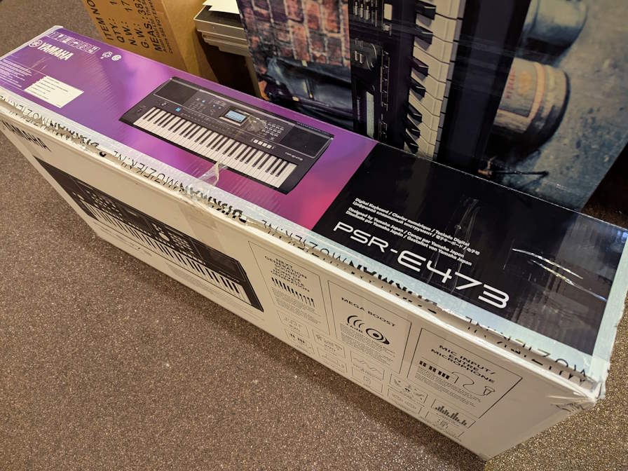Yamaha PSR-E473 Keyboard