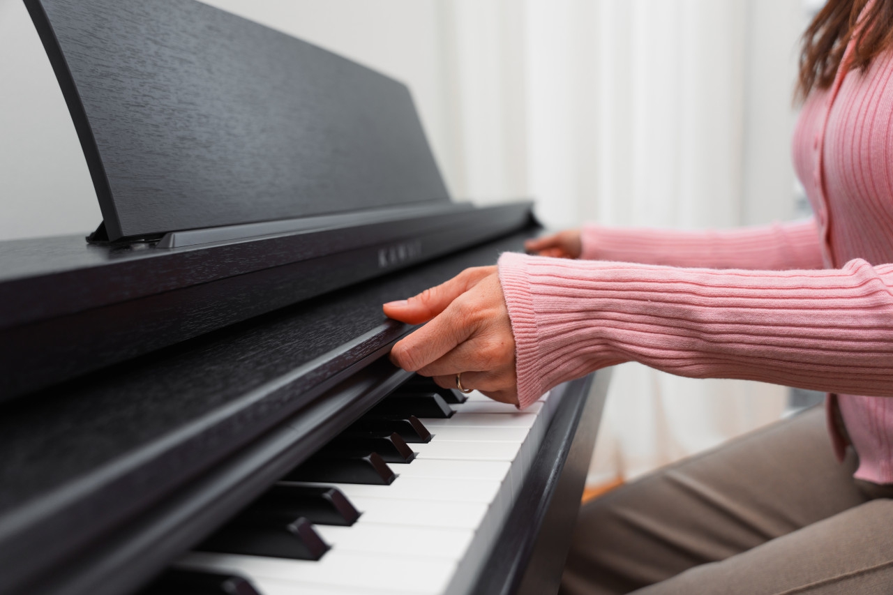 Kawai CX-202B Satin Black
