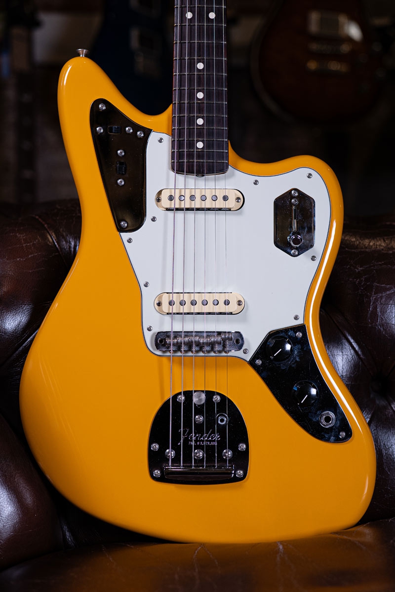 Fender Johnny Marr Jaguar Fever Dream Yellow