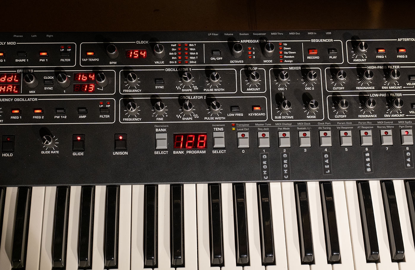 Sequential Prophet 6