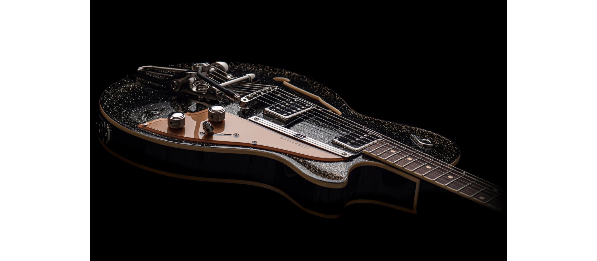 Duesenberg Starplayer TV エレキギター Duesenberg Starplayer TV Black Sparkle | DijkmanMuziek
