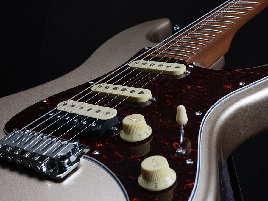 Sire Larry Carlton S7 CGM Champagne Gold Metallic