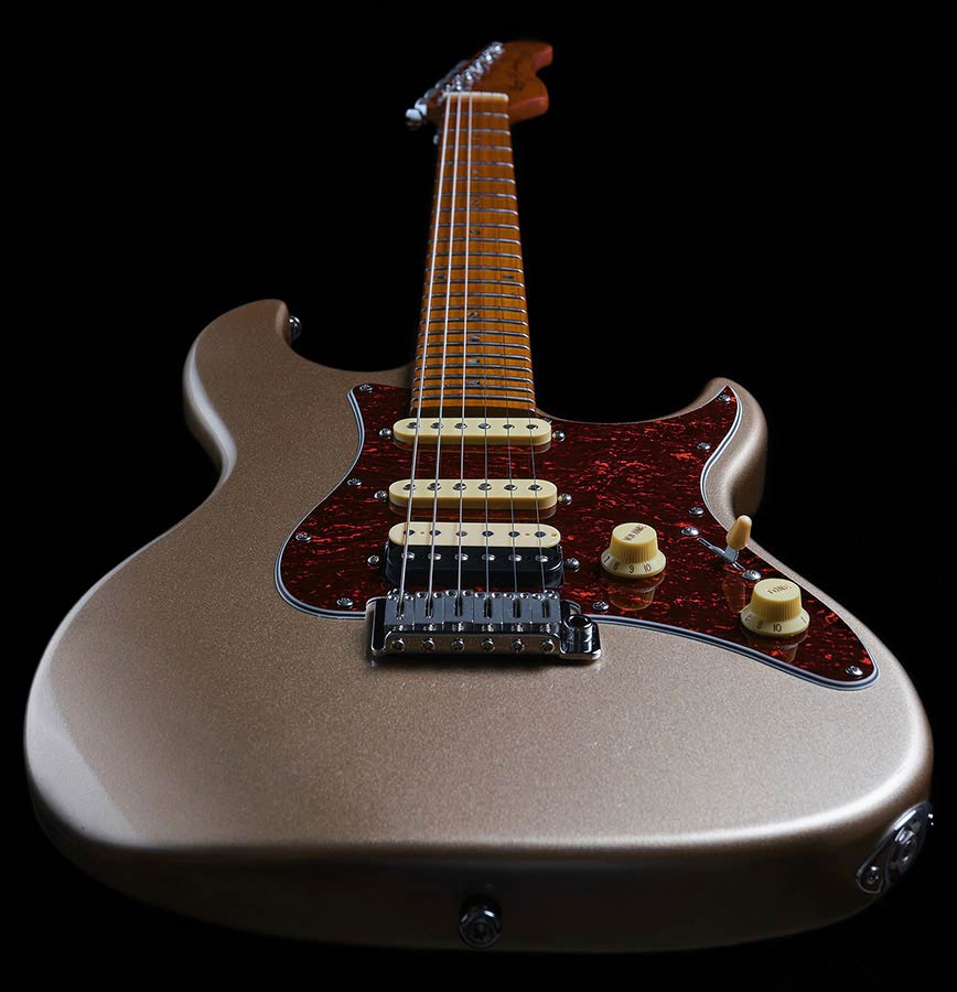 Sire Larry Carlton S7 CGM Champagne Gold Metallic