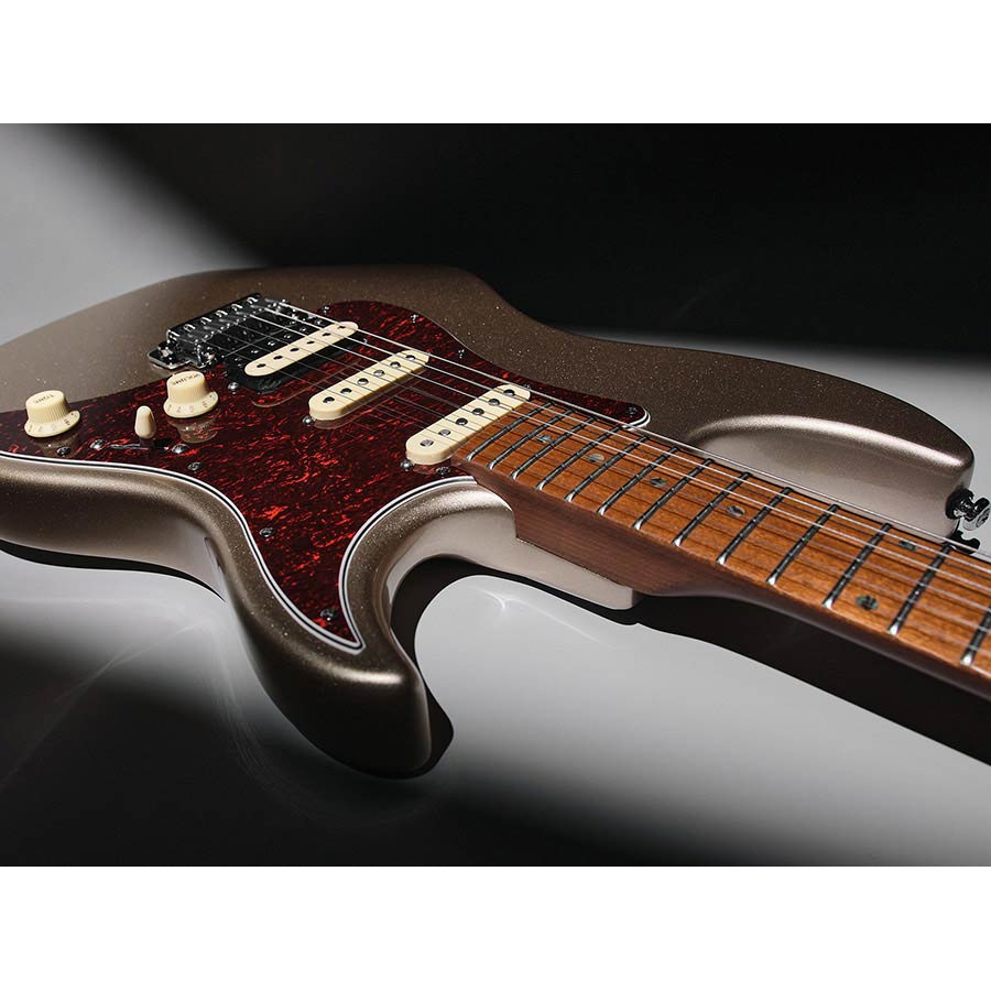Sire Larry Carlton S7 CGM Champagne Gold Metallic Sire Larry Carlton S7 CGM Champagne Gold Metallic