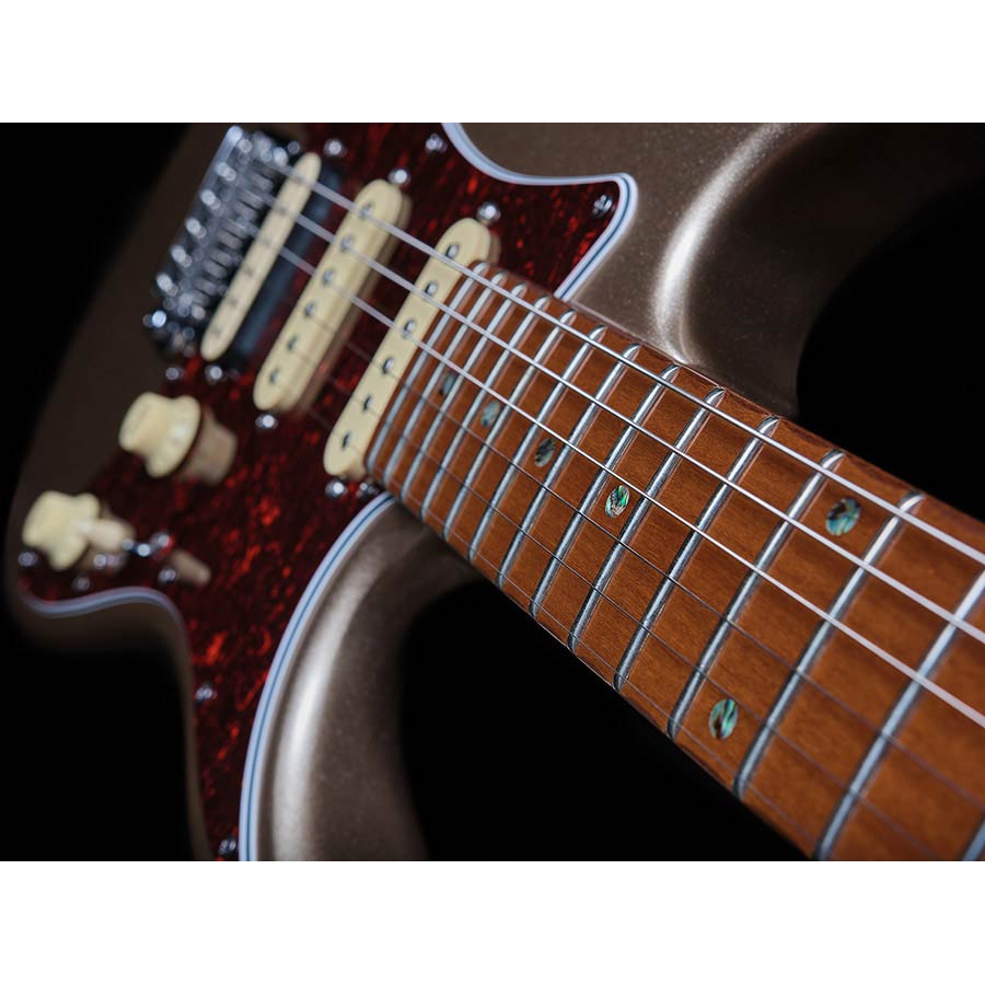 Sire Larry Carlton S7 CGM Champagne Gold Metallic Sire Larry Carlton S7 CGM Champagne Gold Metallic
