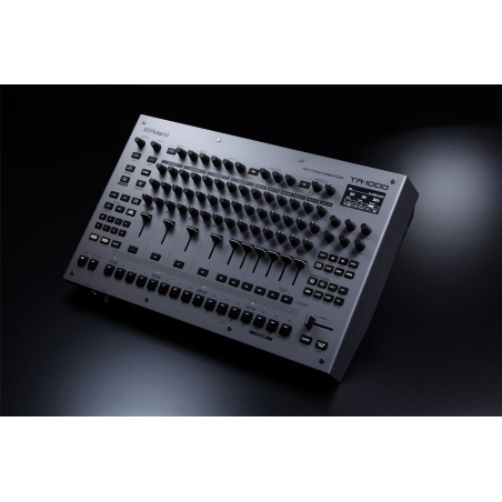 Roland TR-1000 Rhythm Creator