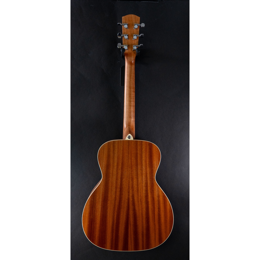 Alvarez RS26 Regent Series Red