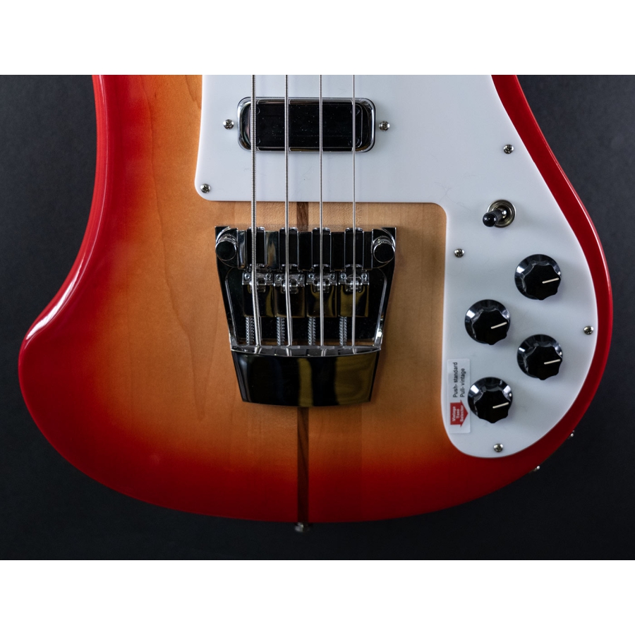 Rickenbacker 4030s FG Short Scale Fireglo