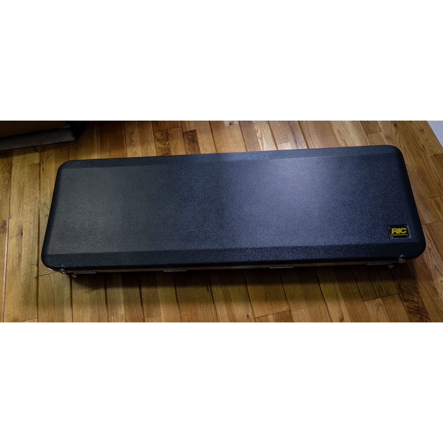 Rickenbacker 4030s FG Short Scale Fireglo