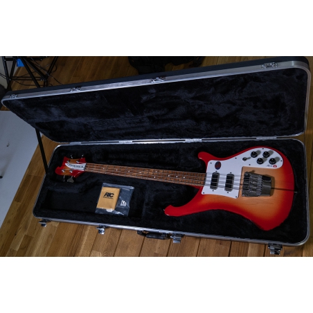 Rickenbacker 4030s FG Short Scale Fireglo