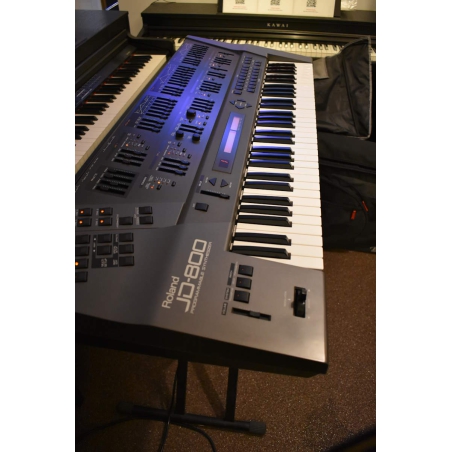 Roland JD800 Synthesizer