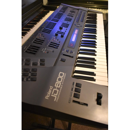 Roland JD800 Synthesizer
