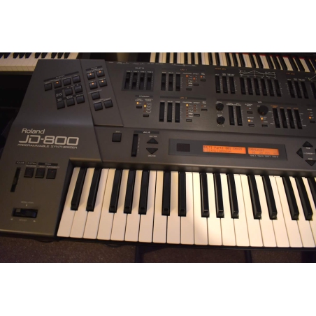Roland JD800 Synthesizer