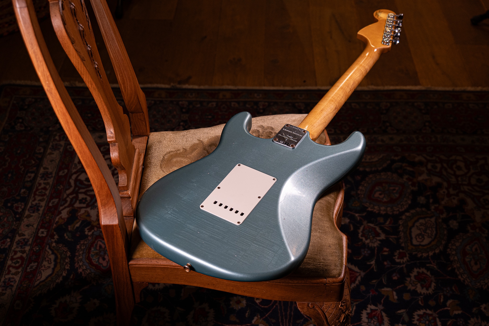 Fender Custom Shop Limited edition 69 Stratocaster Journeyman Relic Aged Firemist Silver