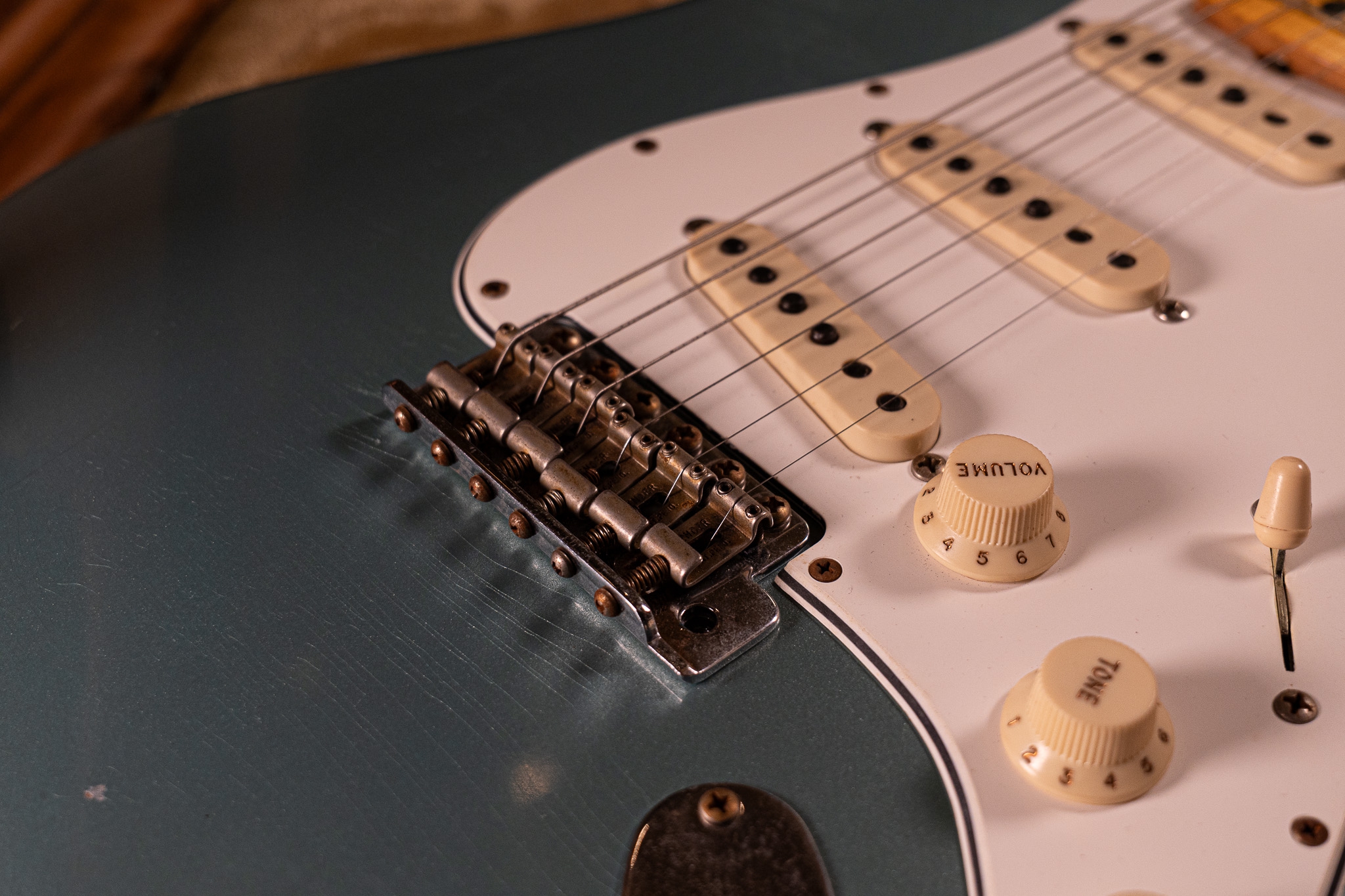 Fender Custom Shop Limited edition 69 Stratocaster Journeyman Relic Aged Firemist Silver