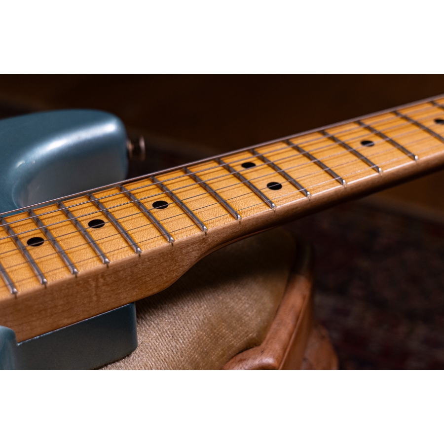 Fender Custom Shop Limited edition 69 Stratocaster Journeyman Relic Aged Firemist Silver