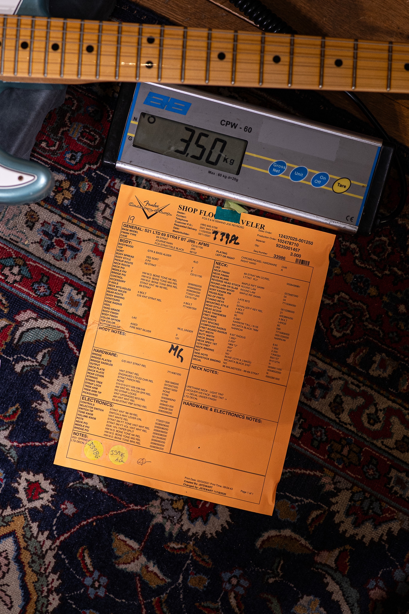 Fender Custom Shop Limited edition 69 Stratocaster Journeyman Relic Aged Firemist Silver