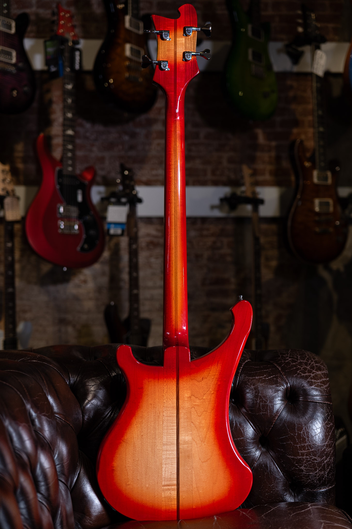 Rickenbacker 4030s FG Short Scale Fireglo