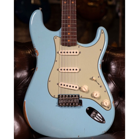 Fender Custom Shop Late 62 Strat Relic Faded Daphne Blue