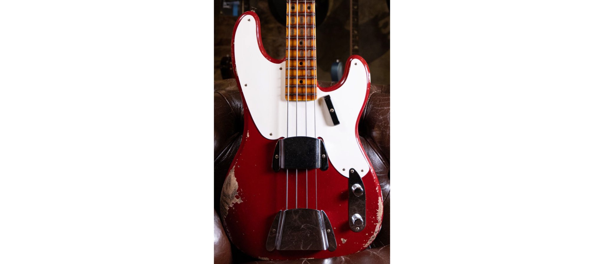 Fender Custom Shop LTD 54 Heavy Relic P Bass Dark Red | DijkmanMuziek