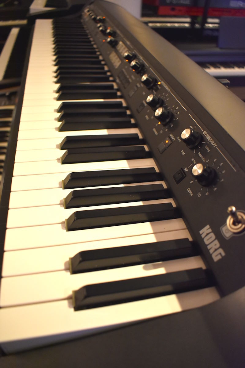 Korg SV1 73 Digitale Stage Piano
