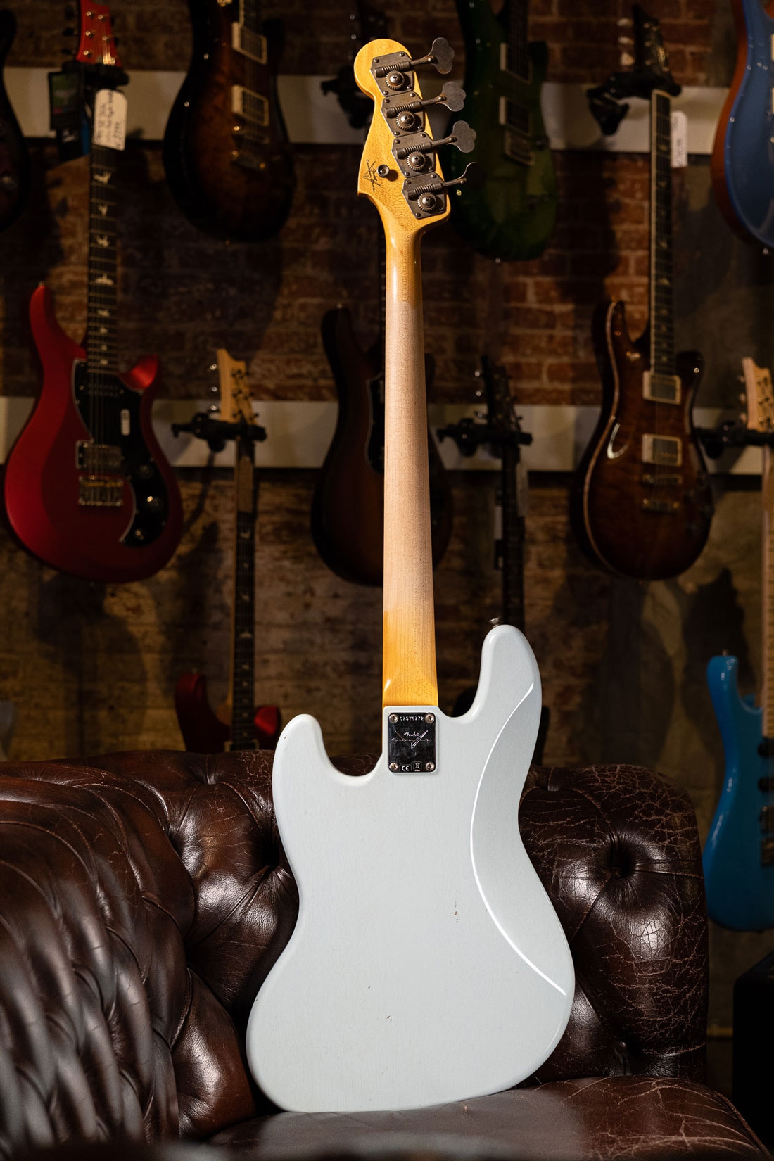 Fender Custom Shop 63 Jazz Bass Journeyman Aged Sonic Blue