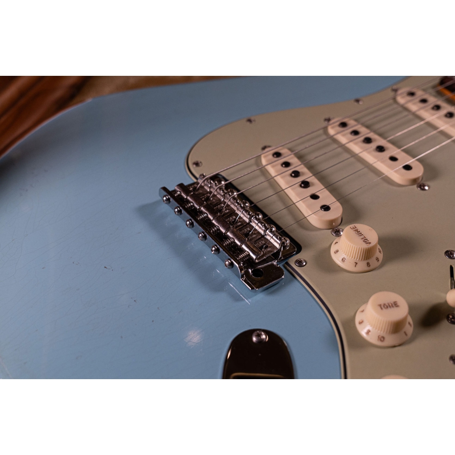 Fender Custom Shop Late 62 Strat Relic Faded Daphne Blue