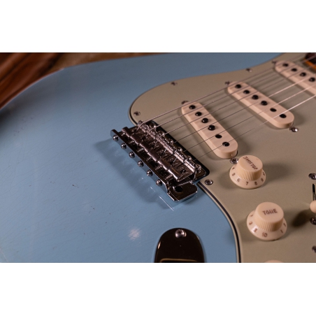 Fender Custom Shop Late 62 Strat Relic Faded Daphne Blue