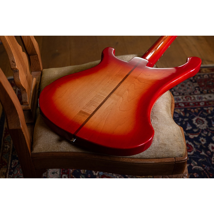 Rickenbacker 4030s FG Short Scale Fireglo