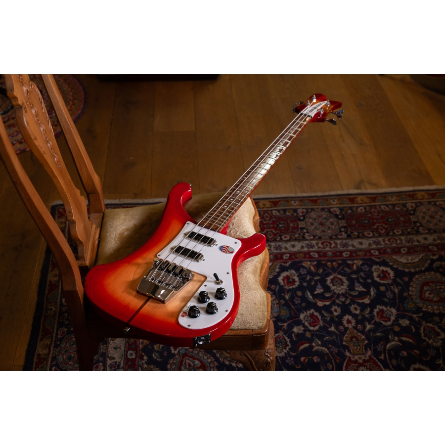Rickenbacker 4030s FG Short Scale Fireglo