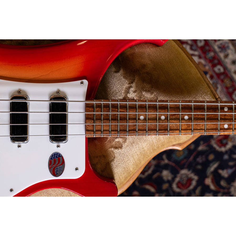 Rickenbacker 4030s FG Short Scale Fireglo