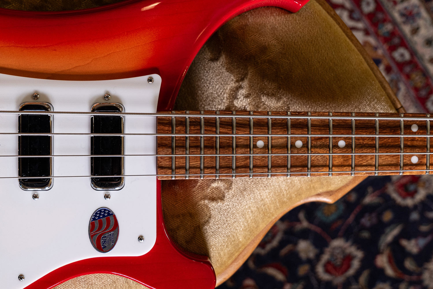 Rickenbacker 4030s FG Short Scale Fireglo