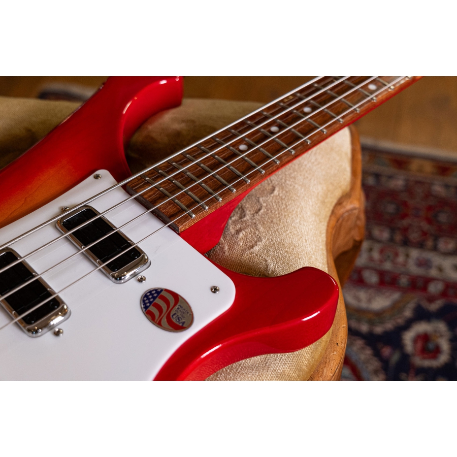 Rickenbacker 4030s FG Short Scale Fireglo