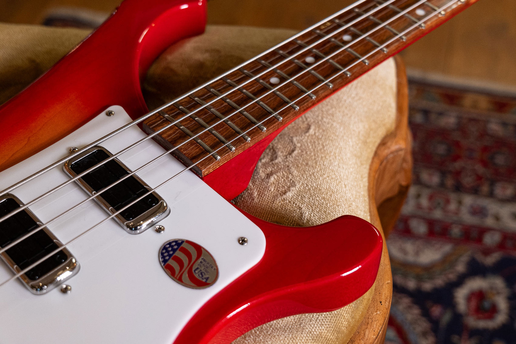 Rickenbacker 4030s FG Short Scale Fireglo