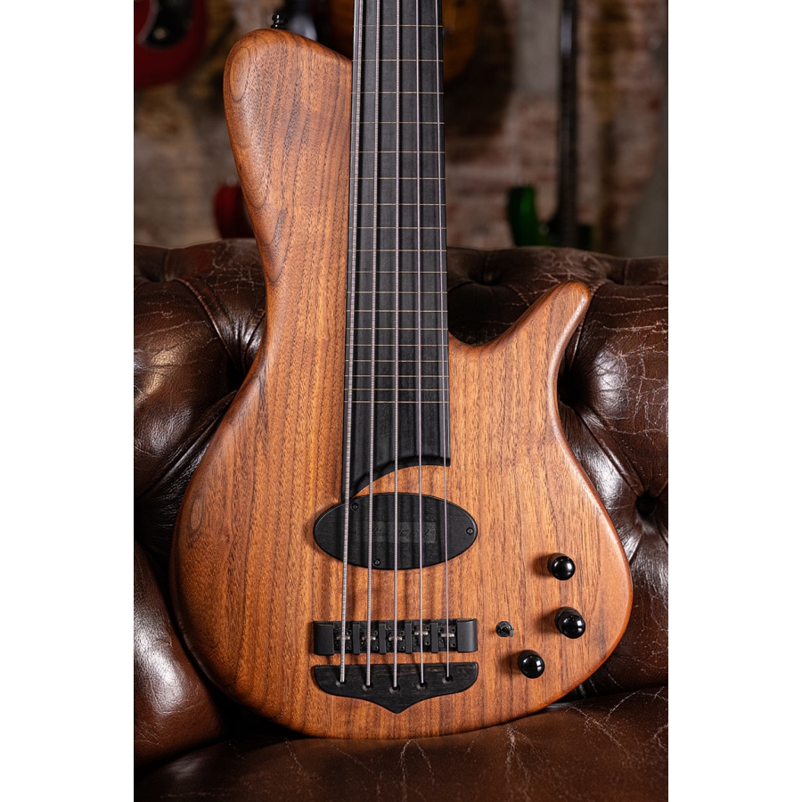 Franz Bassguitars Sirius 5 Fretless Walnut