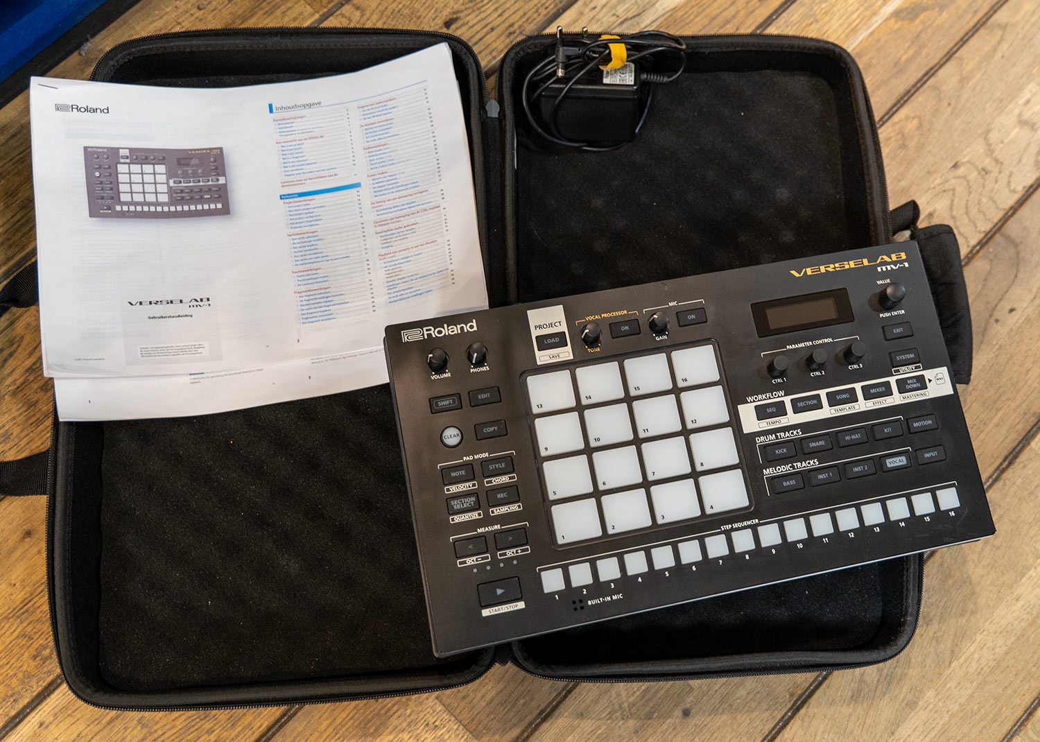 Roland VERSELAB MV-1 met Tas