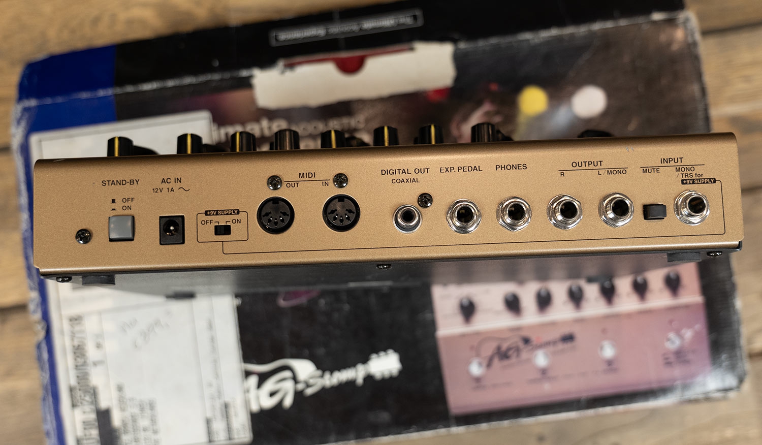 Yamaha AG Stomp Acoustic Guitar Modelling Preamp