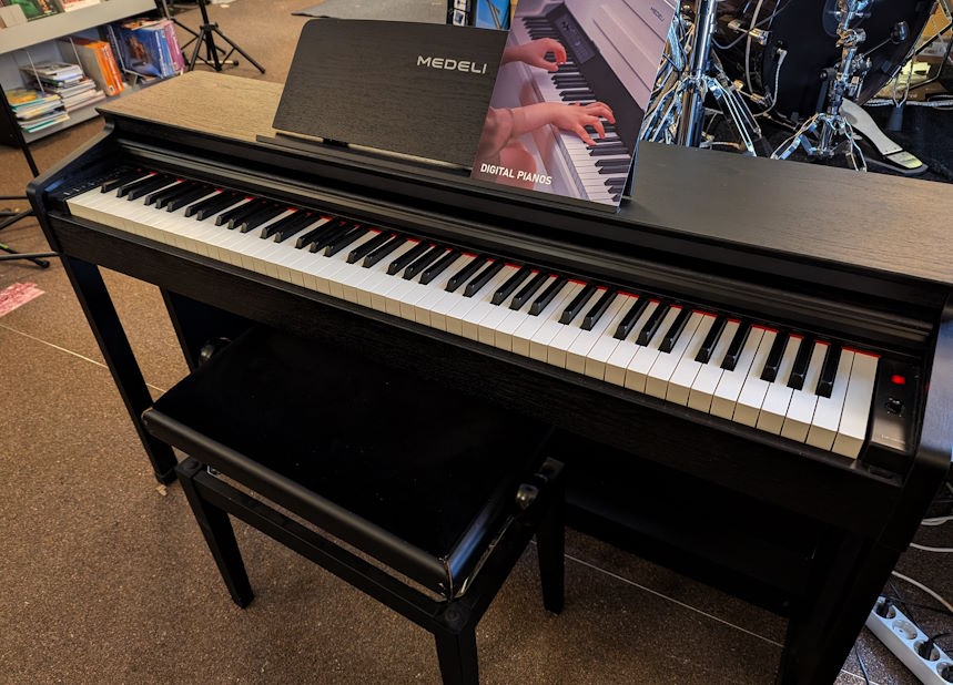 Medeli DP280BK SHOWROOM MODEL