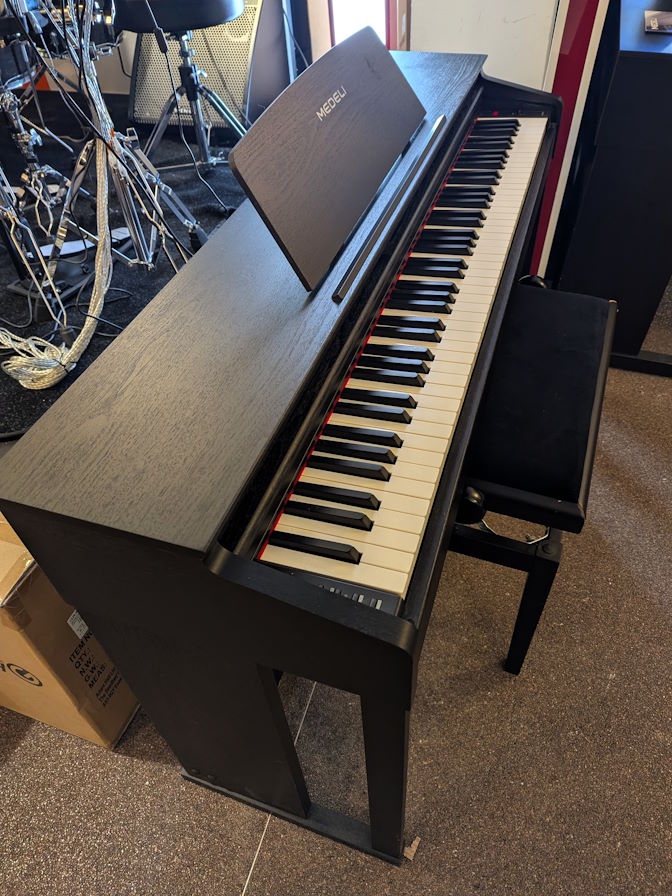 Medeli DP280BK SHOWROOM MODEL