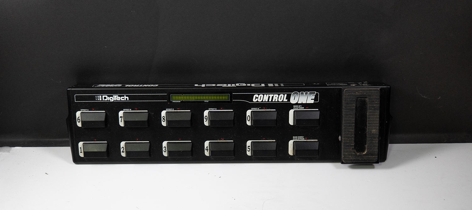 Digitech 2120 Artist Valve Guitar System