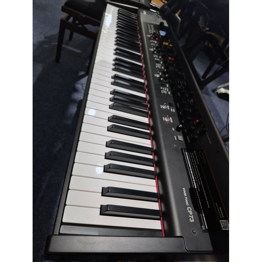 Yamaha CP73 stage piano B-Stock