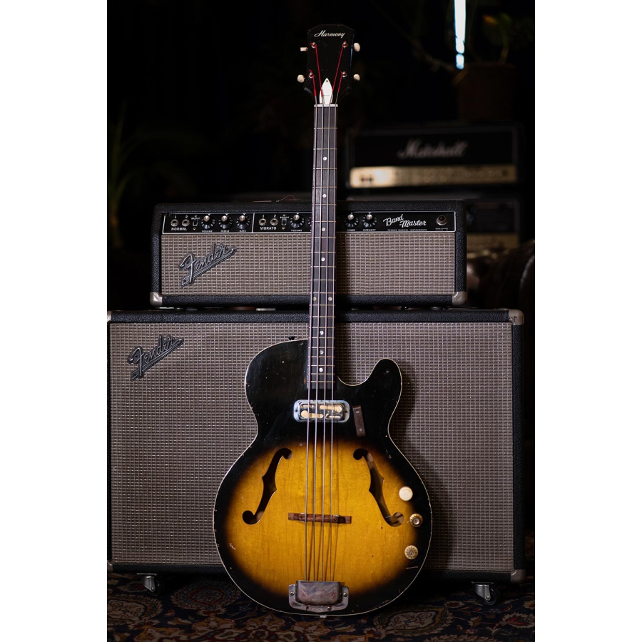 Harmony H22 semi-hollow bass 1960s USA