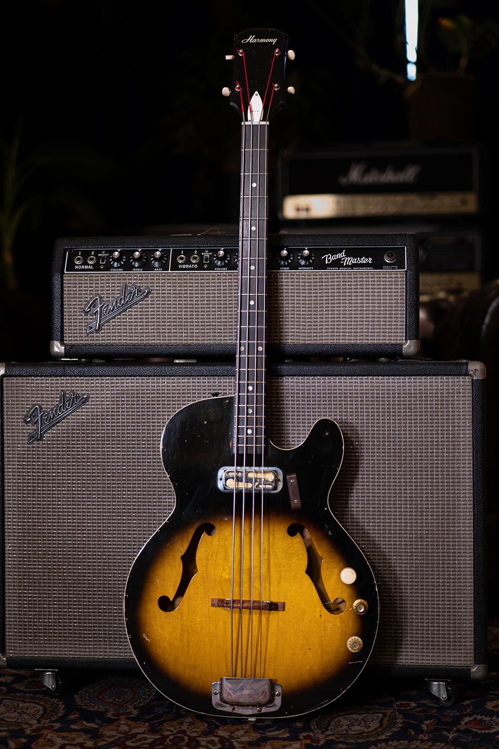 Harmony H22 semi-hollow bass 1960s USA
