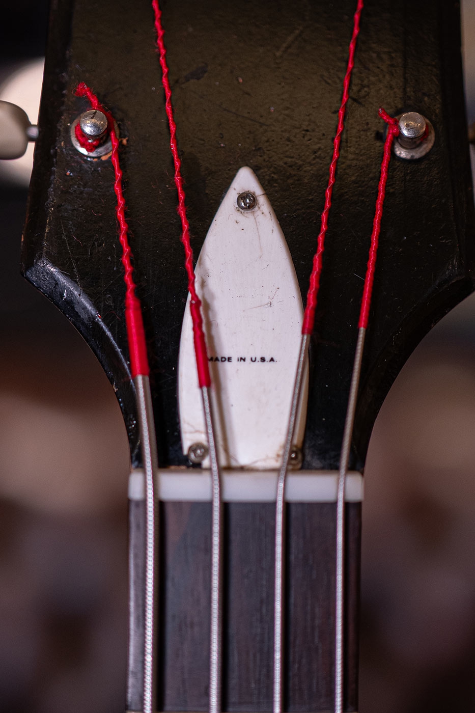 Harmony H22 semi-hollow bass 1960s USA