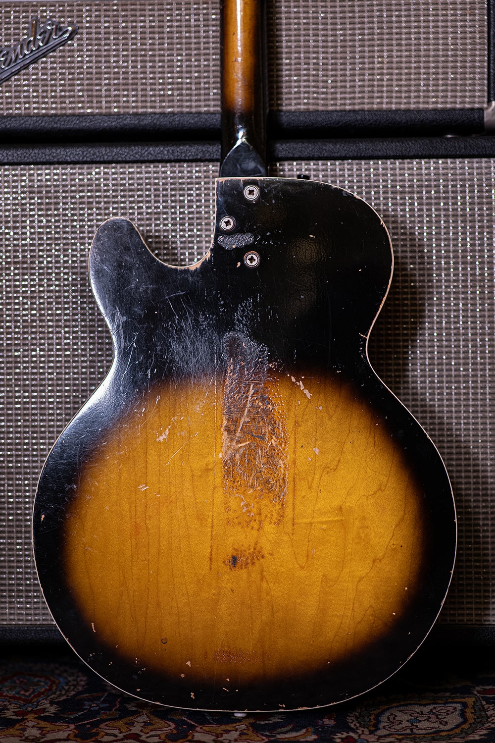 Harmony H22 semi-hollow bass 1960s USA