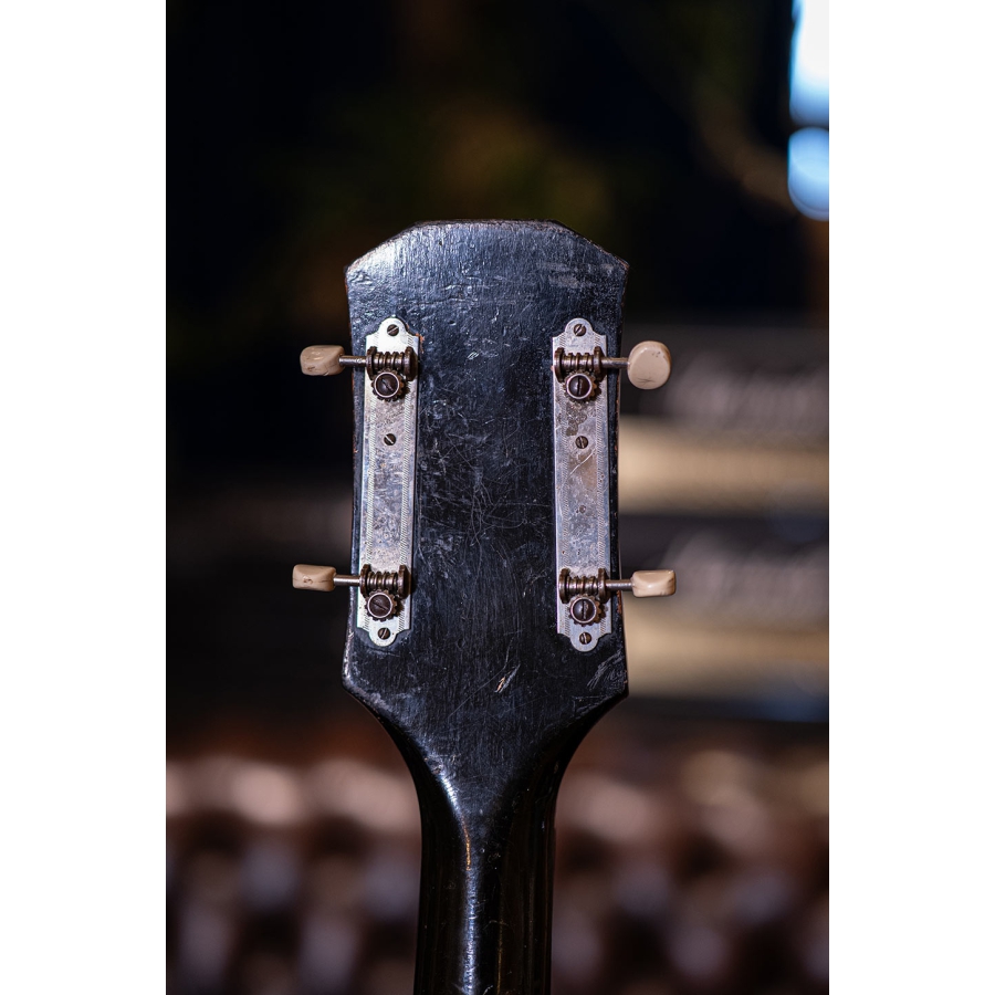 Harmony H22 semi-hollow bass 1960s USA