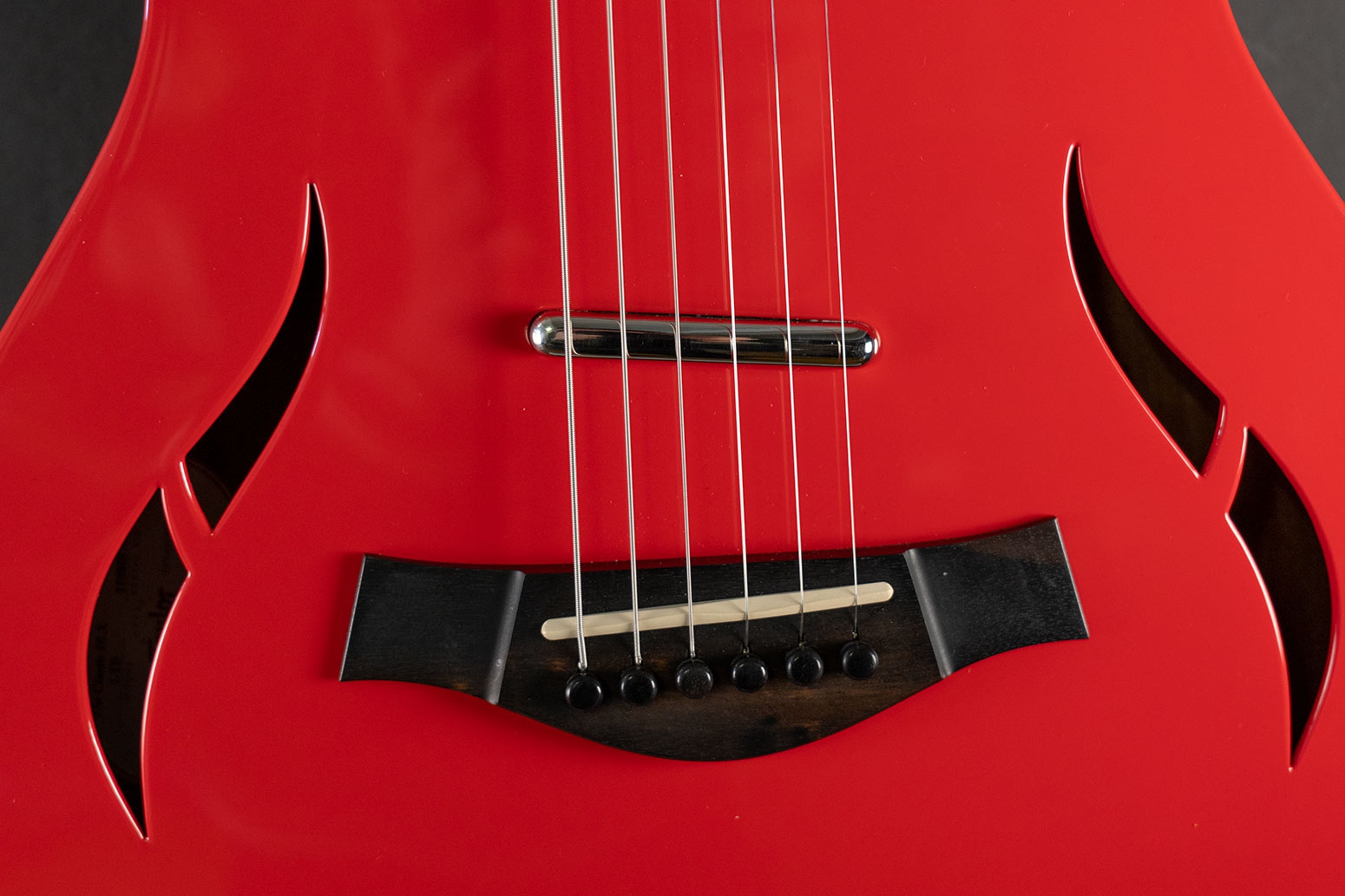 Taylor T5z Classic DLX LTD Fiesta Red