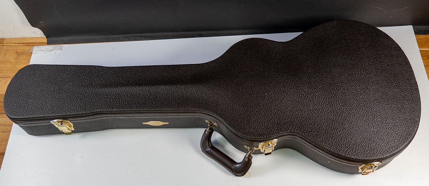 Taylor T5z Classic DLX LTD Fiesta Red