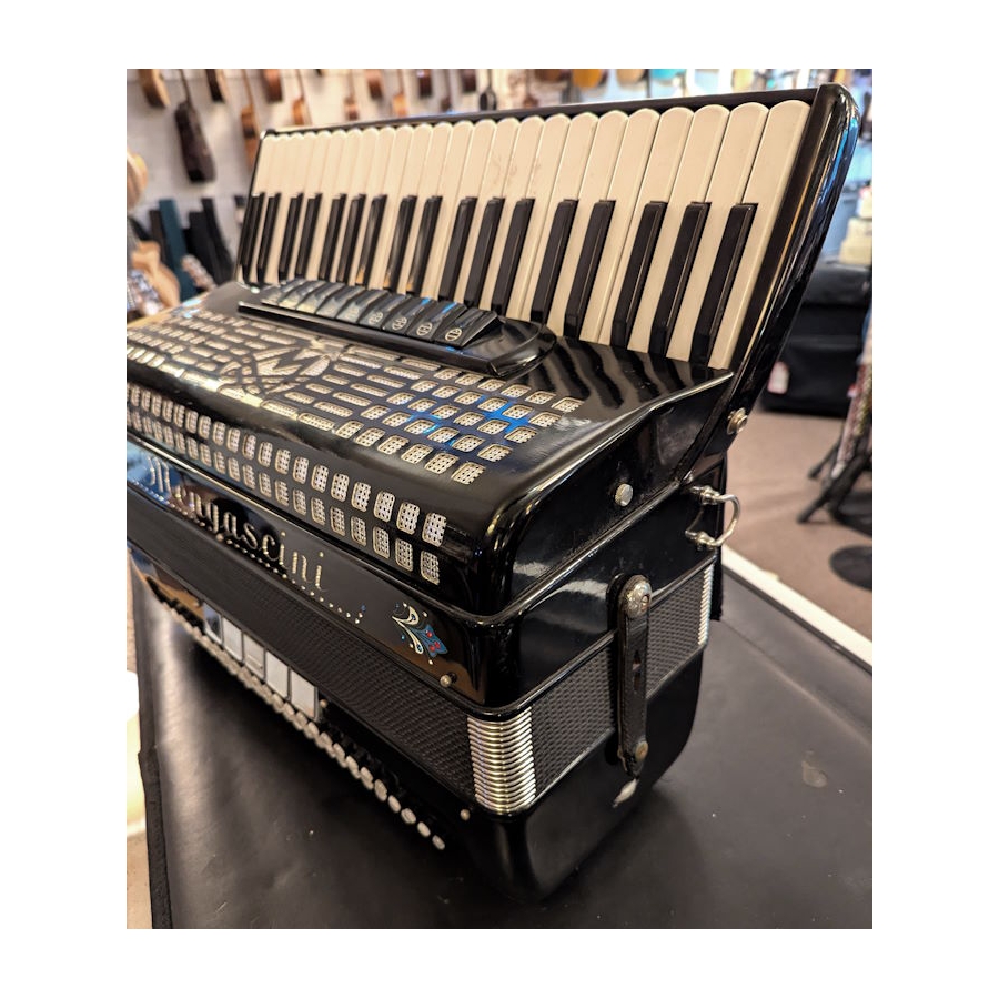 Mengascini 120B 4 korig musette